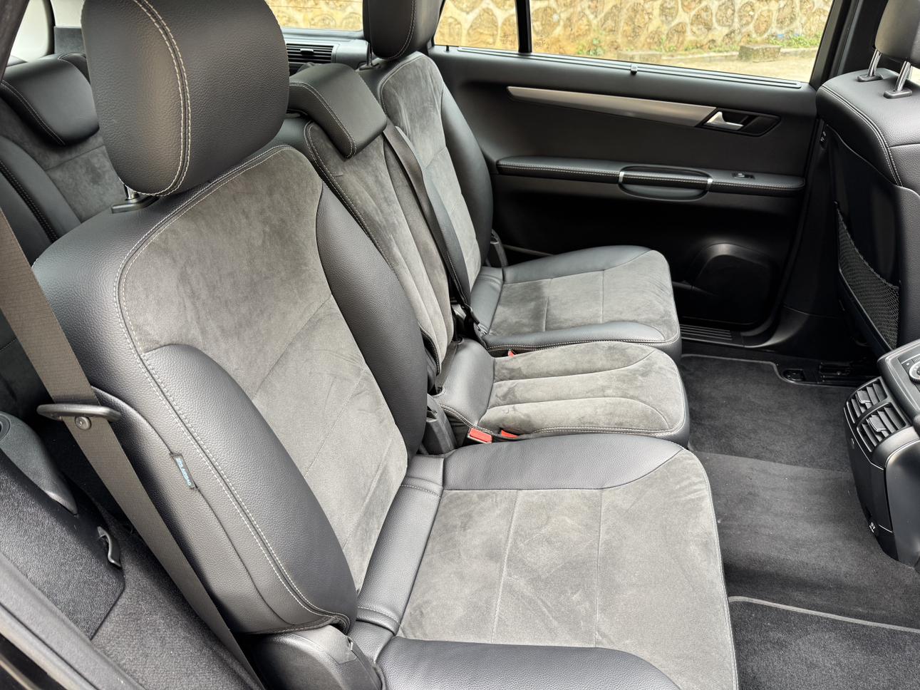 Mercedes-Benz R-Class 2015 thumb 12
