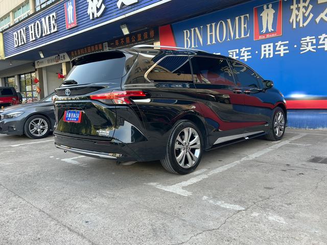 Toyota Sienna 2024 thumb 10