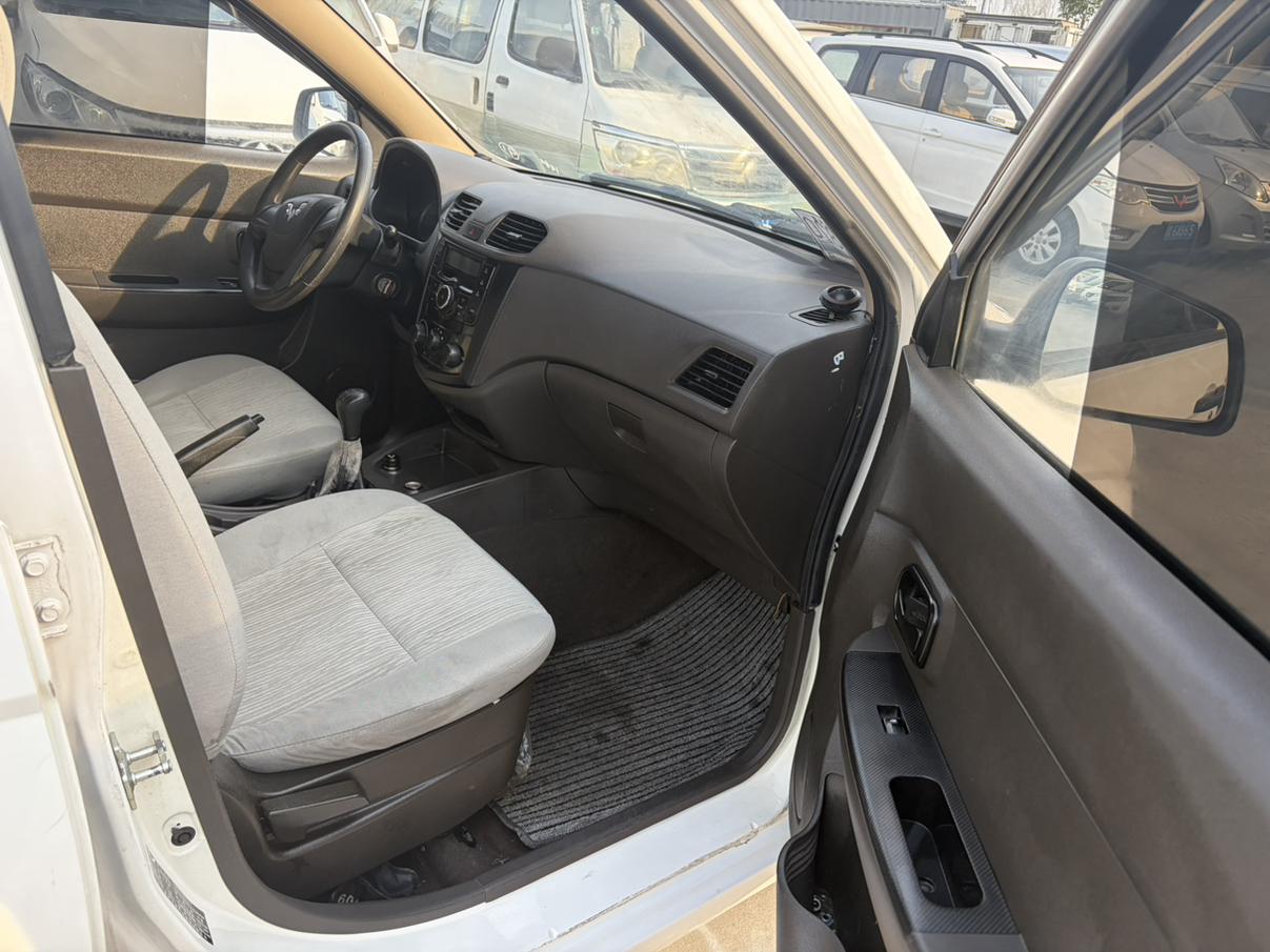 Wuling Hong Guang 2018 thumb 5