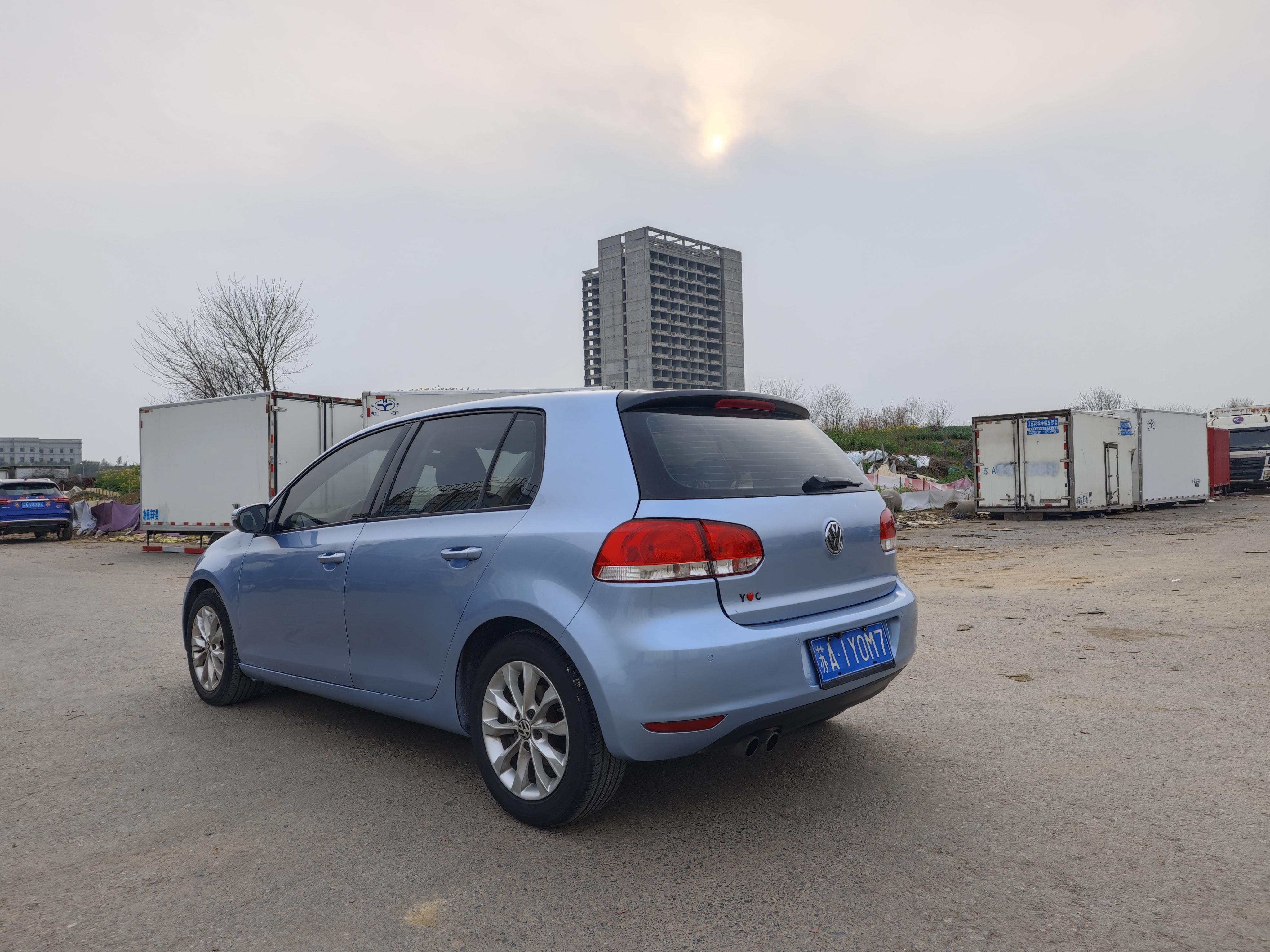 Volkswagen Golf 2012 thumb 3