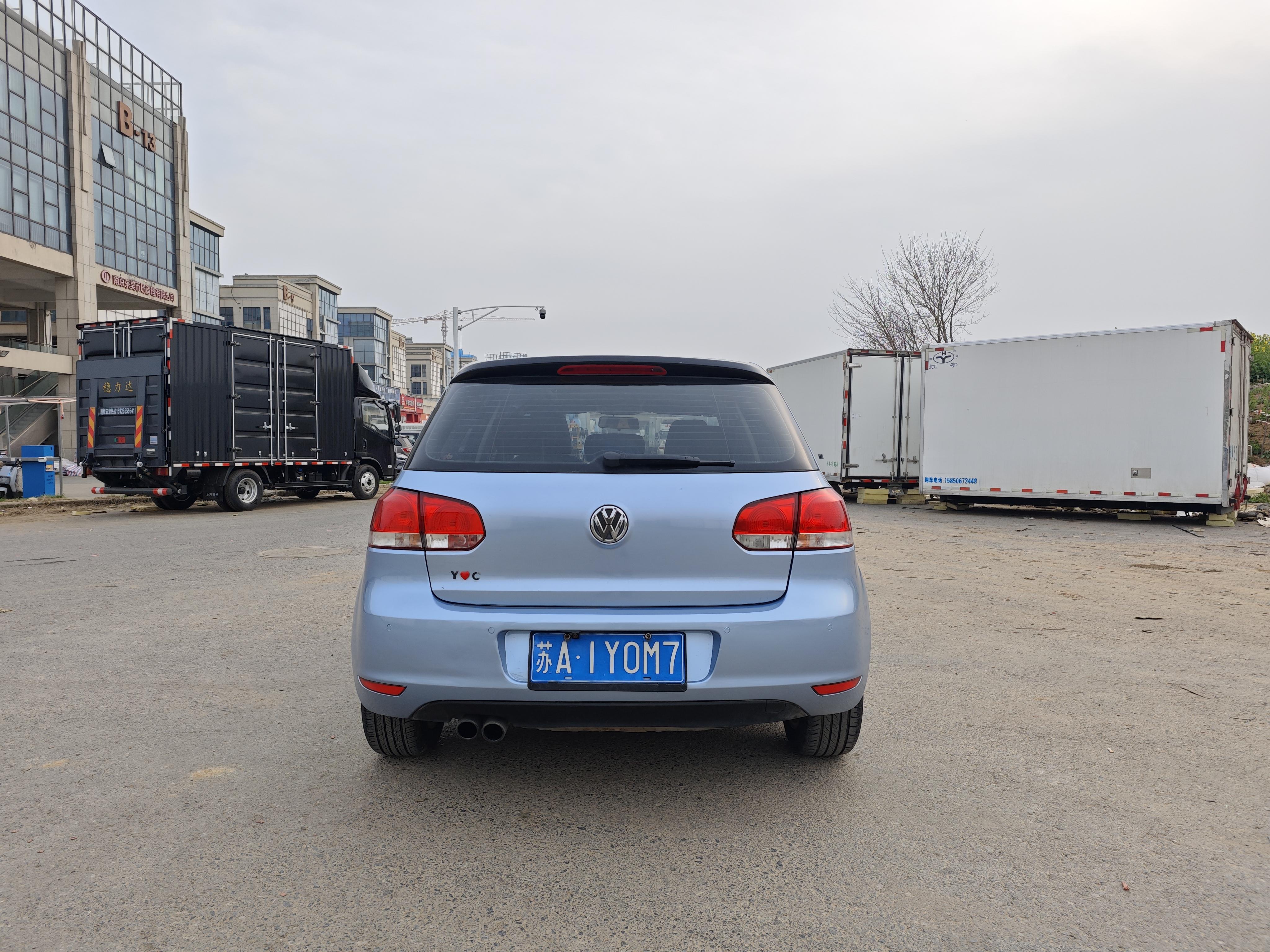 Volkswagen Golf 2012 thumb 4