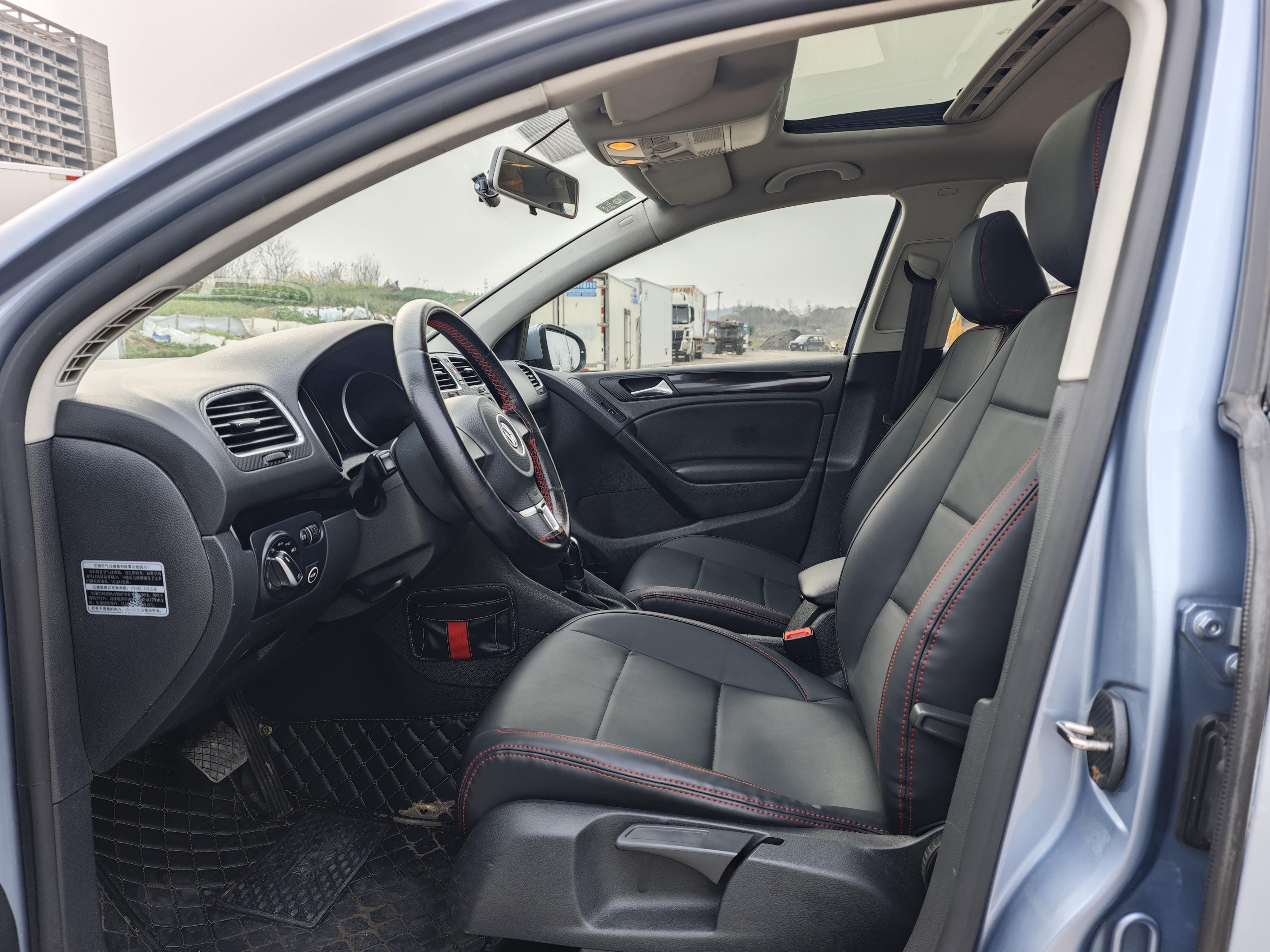 Volkswagen Golf 2012 thumb 11