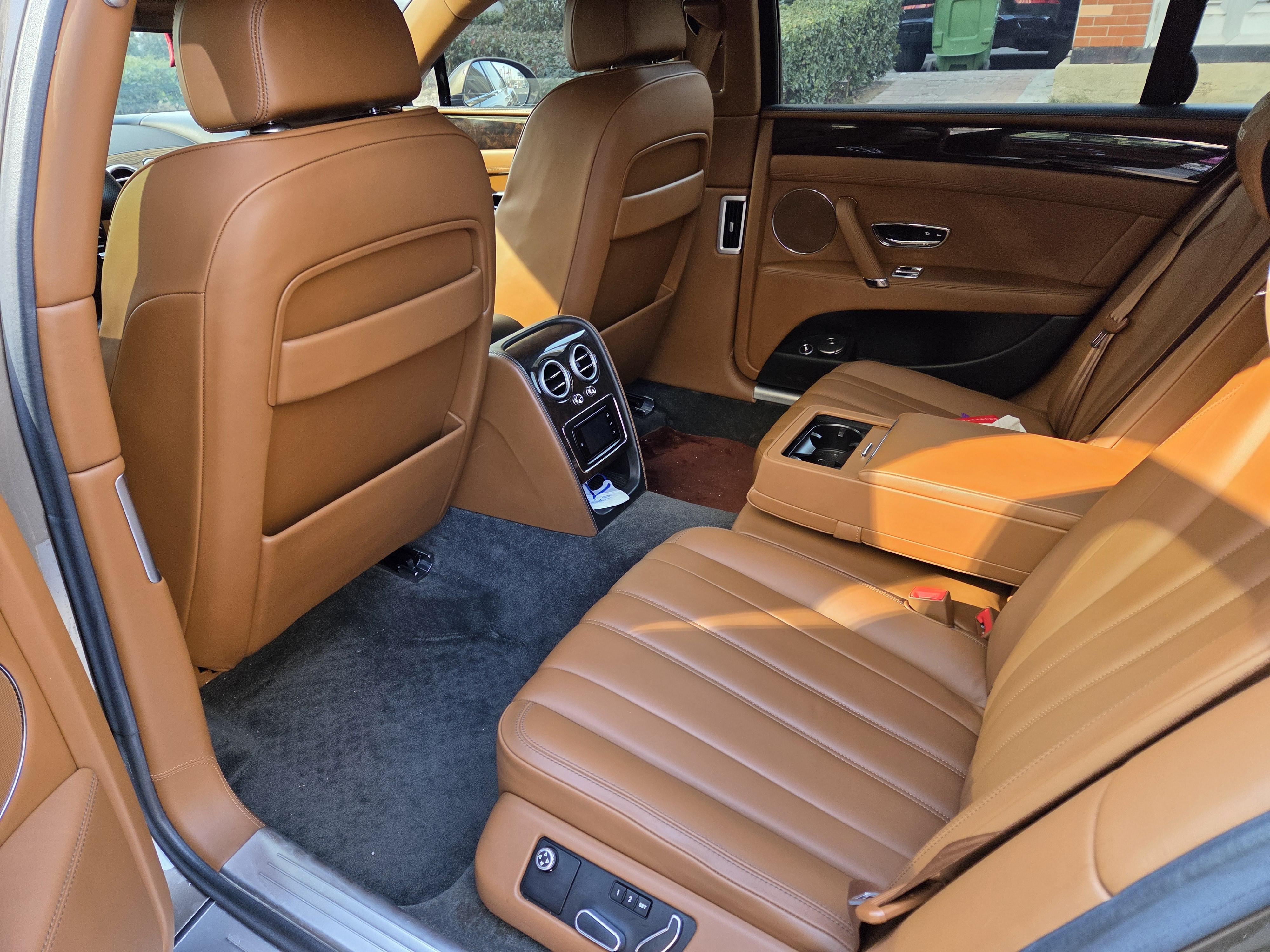 Bentley Flying Spur 2016 thumb 7