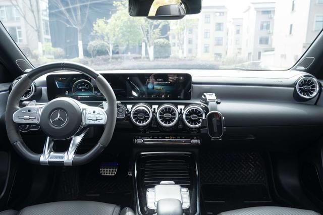 Mercedes-Benz A-Class 2020 thumb 6