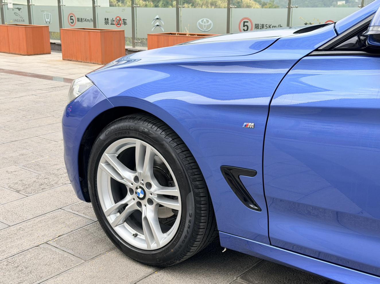 BMW 3 серии 2019 thumb 2