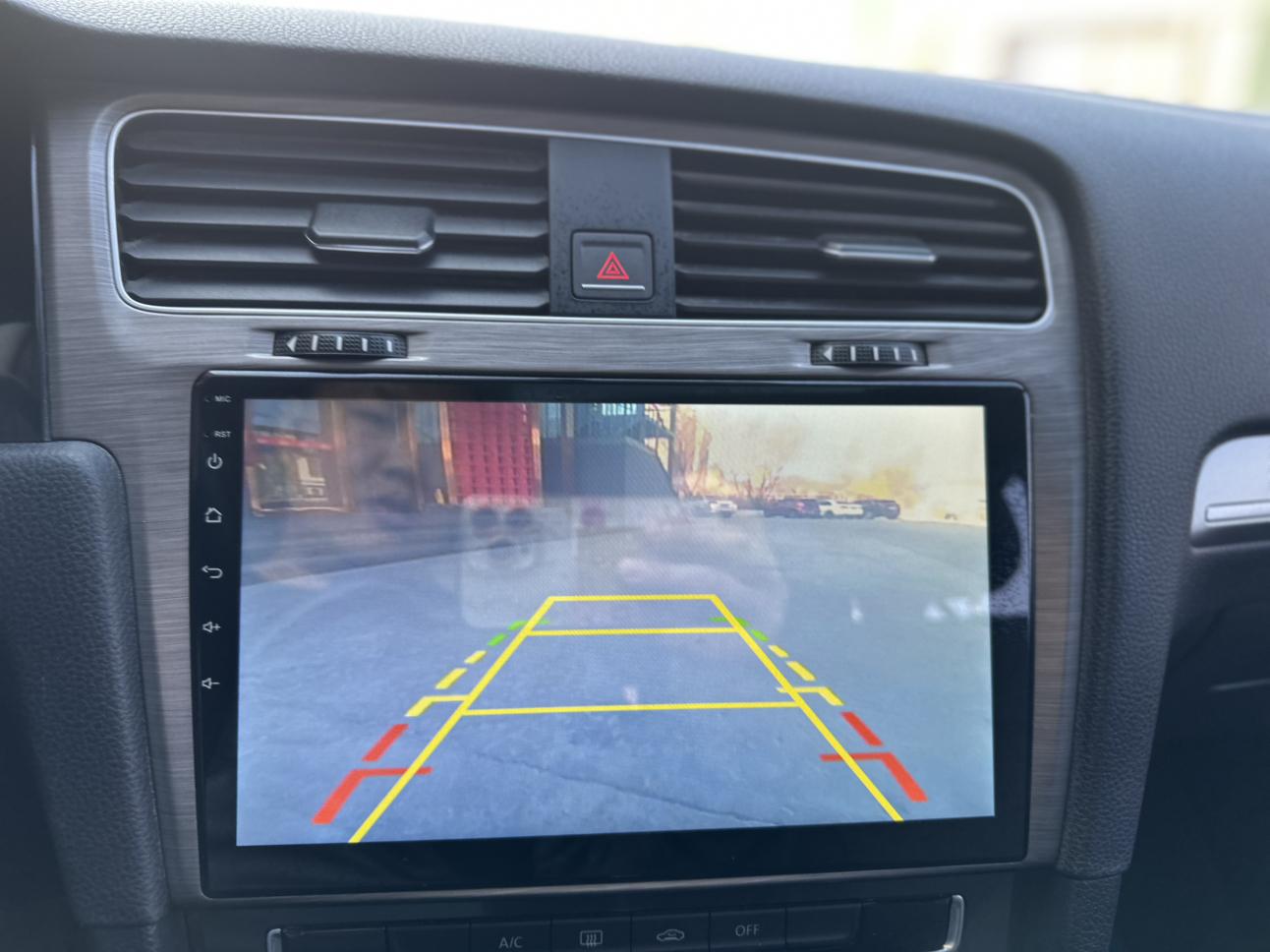Volkswagen Golf 2018 thumb 10
