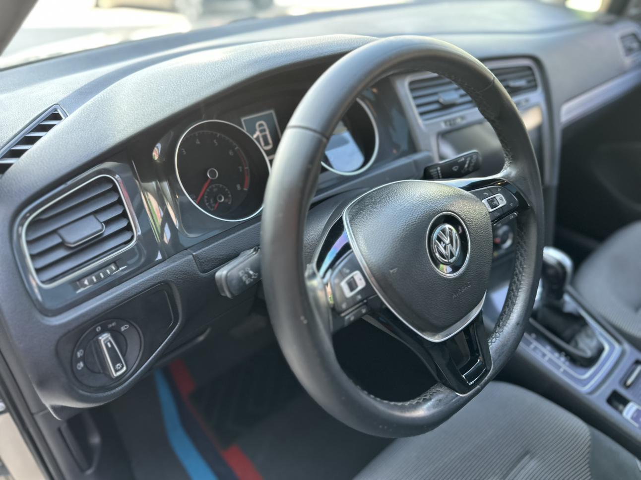 Volkswagen Golf 2018 thumb 11