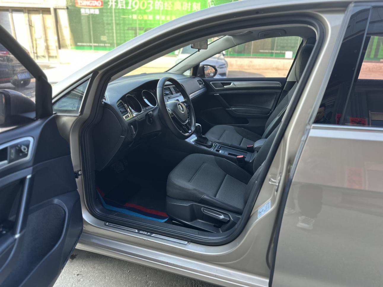 Volkswagen Golf 2018 thumb 12