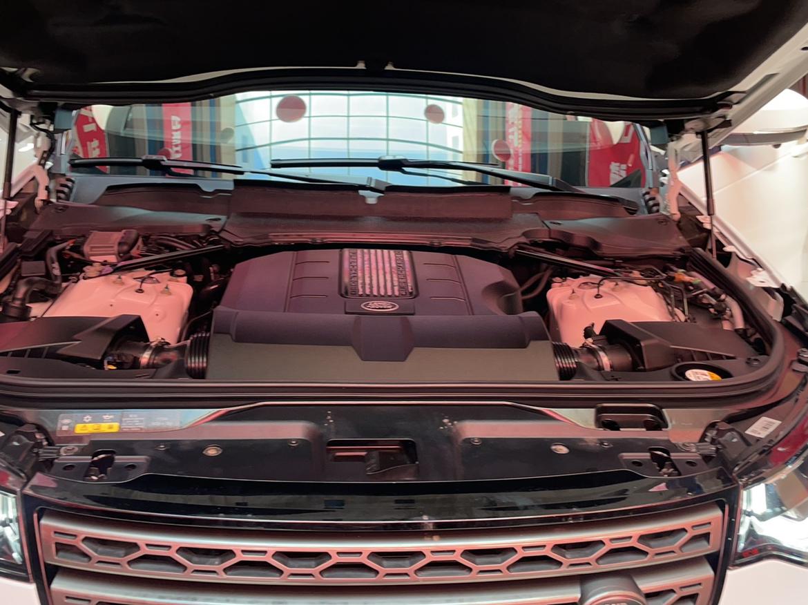Land Rover Discovery 2018 thumb 5