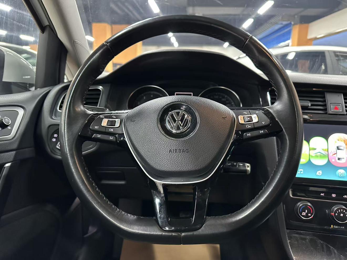 Volkswagen Golf 2018 thumb 10