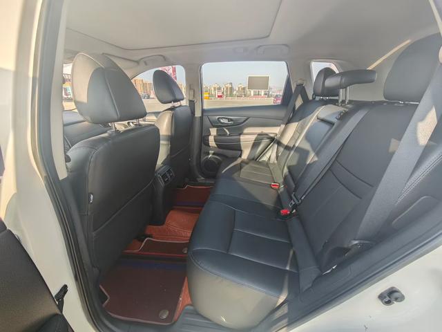 Nissan X-Trail 2021 thumb 6