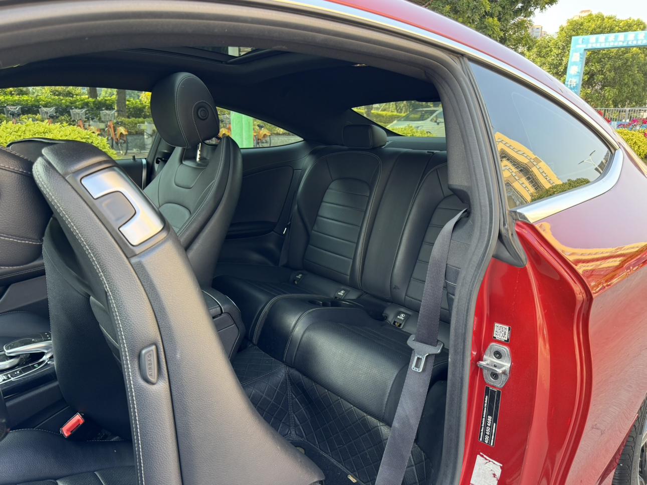 Mercedes-Benz C-Class 2018 thumb 8