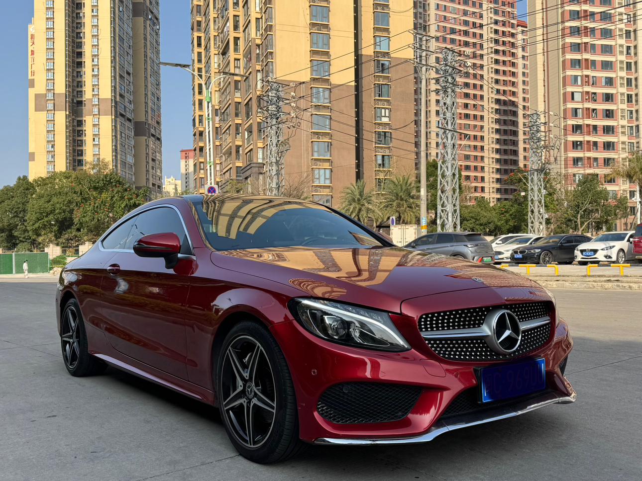 Mercedes-Benz C-Class 2018 thumb 11