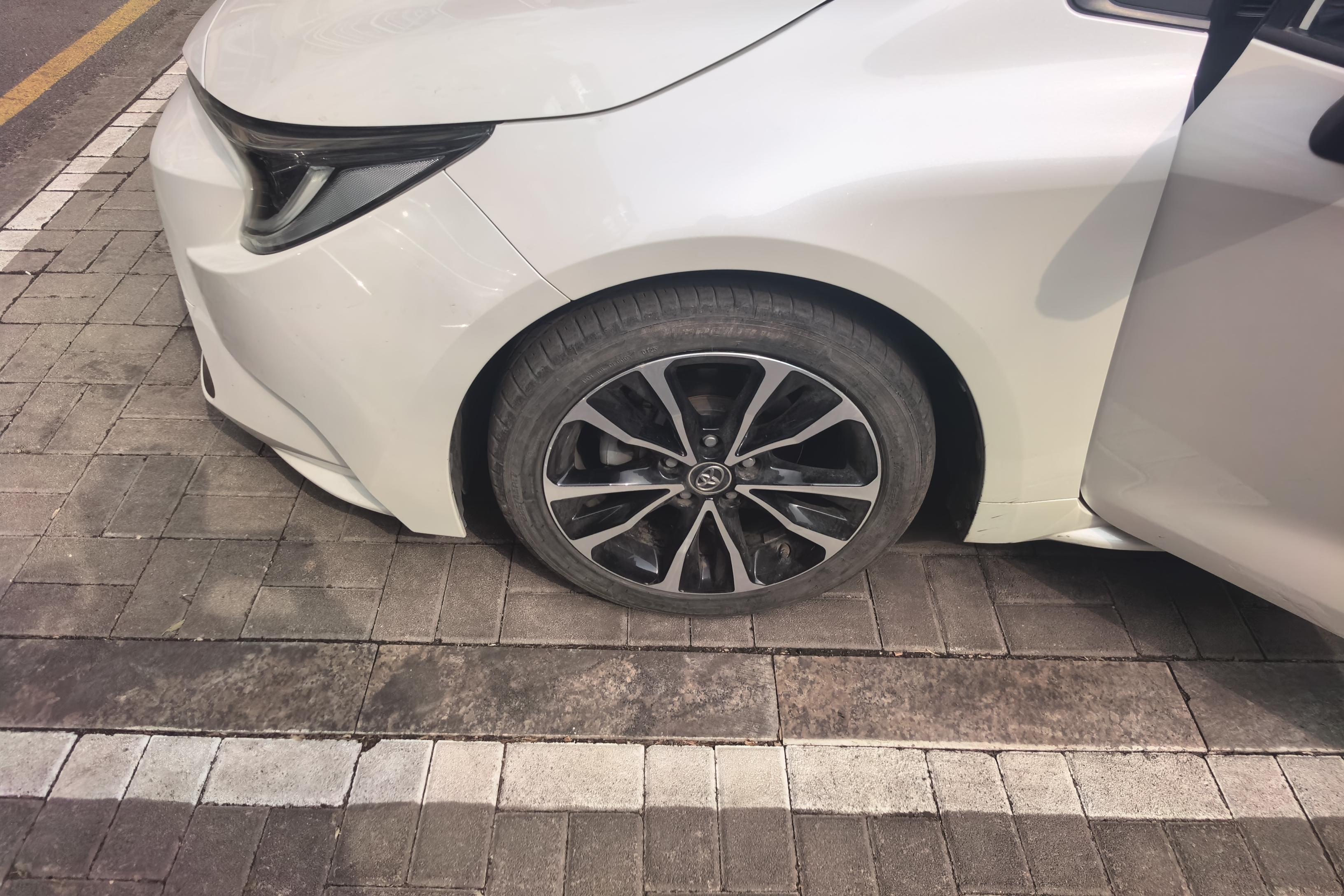 Toyota Levin 2019 thumb 3