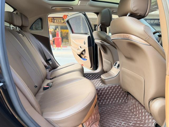 Mercedes-Benz E-Class 2021 thumb 11