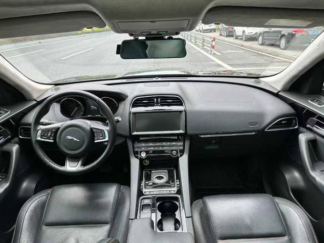 Jaguar F-Pace 2020 thumb 2