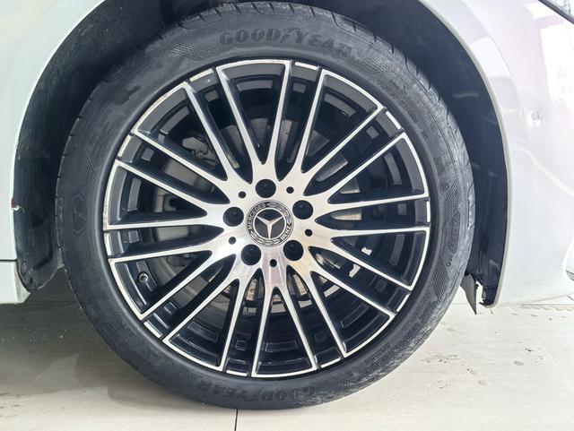 Mercedes-Benz C-Class 2023 thumb 7