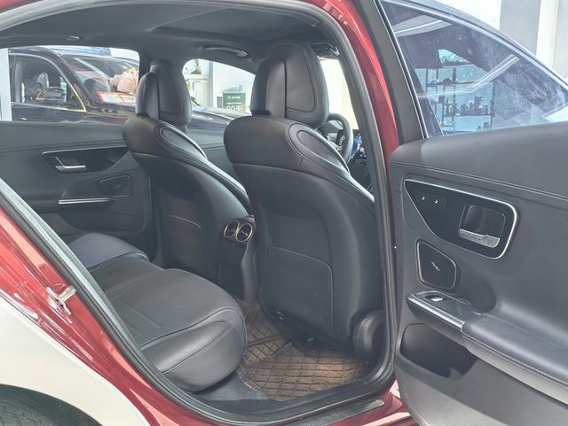 Mercedes-Benz C-Class 2023 thumb 11