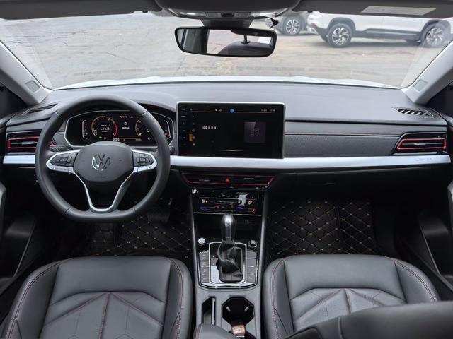 Volkswagen Lavida XR 2024 thumb 4