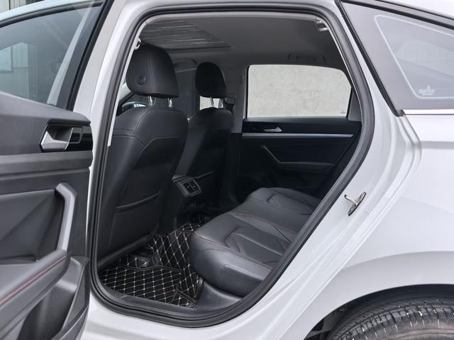 Volkswagen Lavida XR 2024 thumb 6