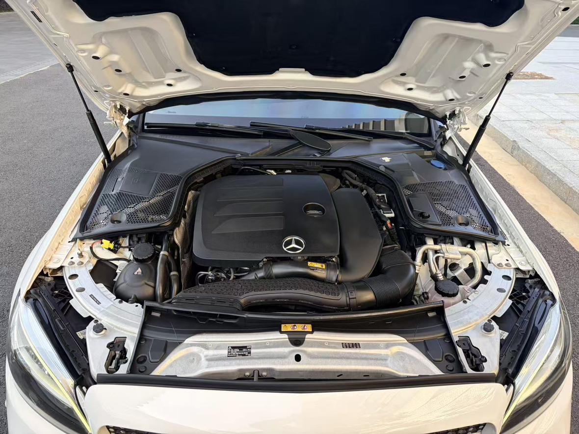 Mercedes-Benz C-Class 2021 thumb 5