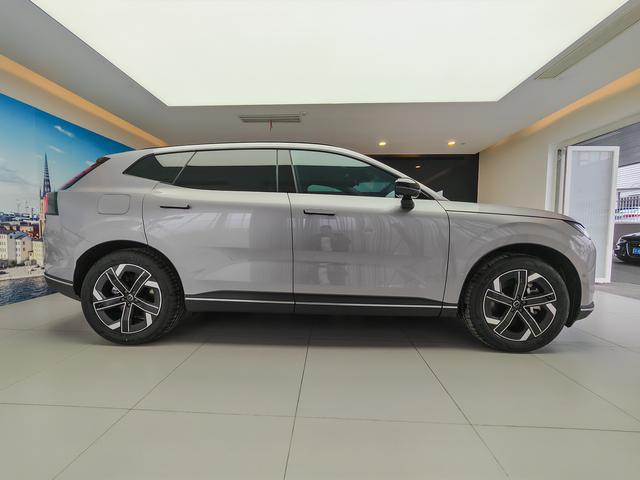 Volvo XC70 2026 thumb 5