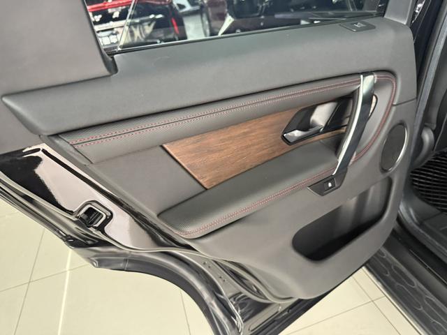 Land Rover Discovery Sport 2022 thumb 4