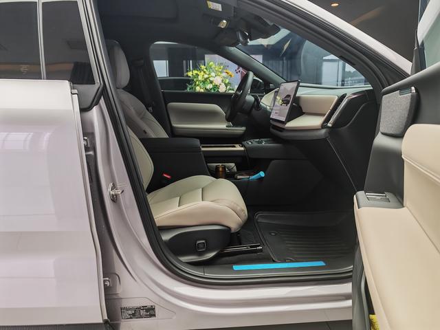 Volvo XC70 2026 thumb 10