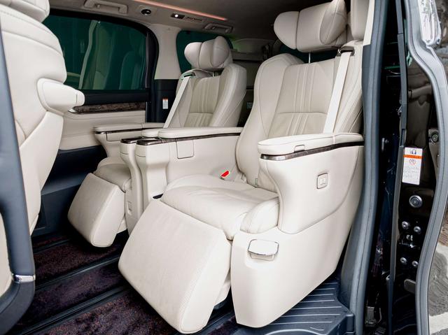 Toyota Vellfire 2020 thumb 8