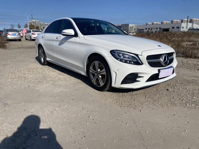 Mercedes-Benz C-Class 2020 thumb 3