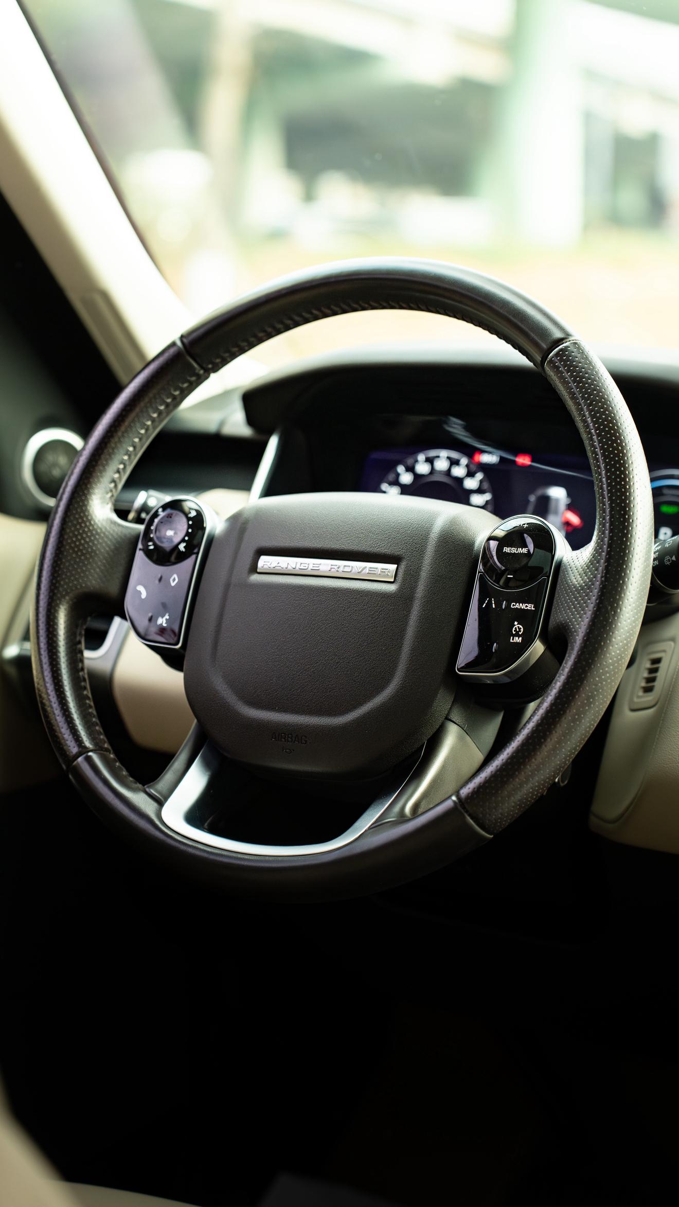 Land Rover Range Rover 2021 thumb 10