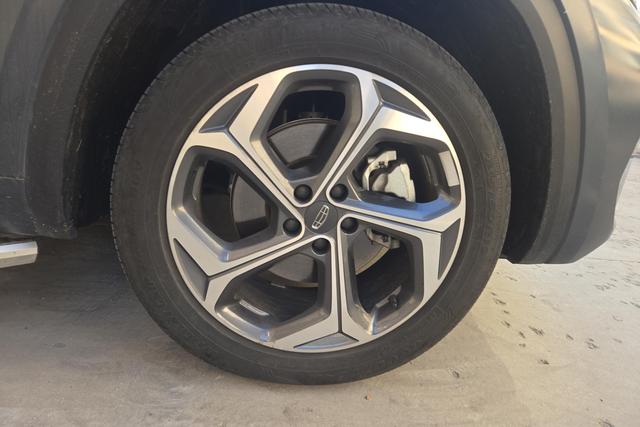Geely Xingyue L 2024 thumb 2
