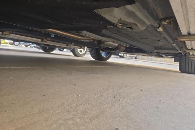 Geely Xingyue L 2024 thumb 4