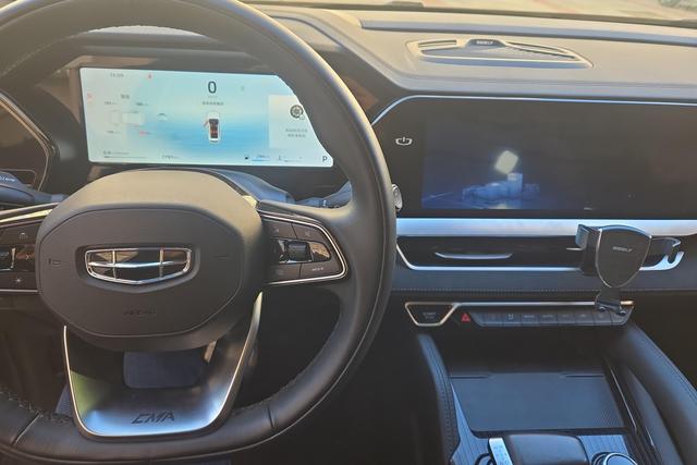 Geely Xingyue L 2024 thumb 11