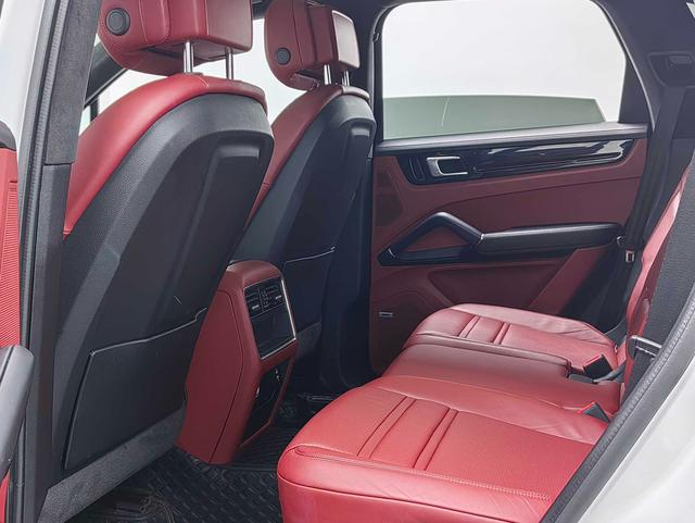 Porsche Cayenne 2020 thumb 11
