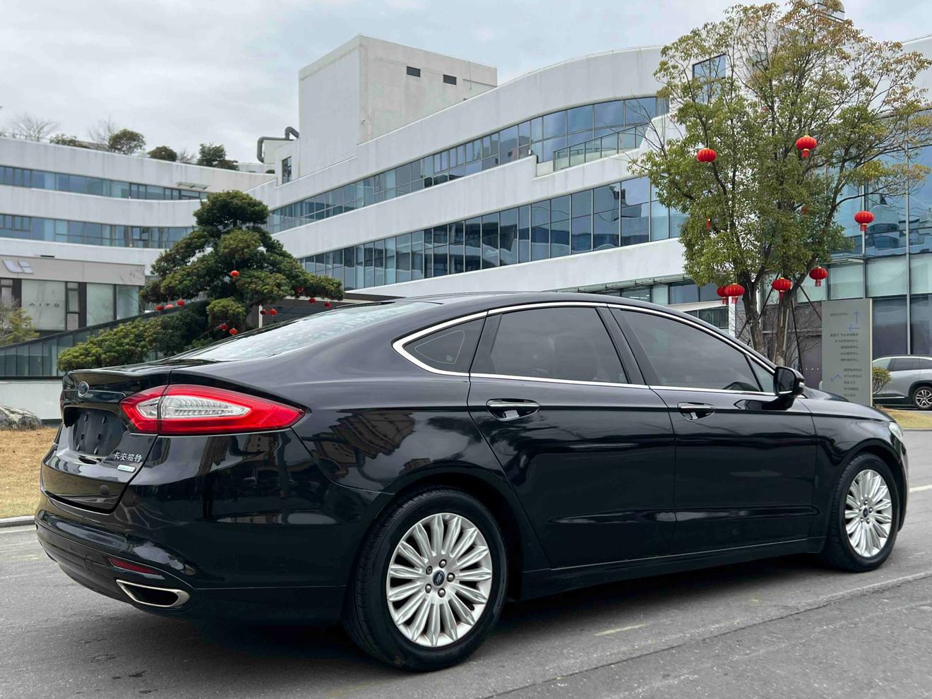Ford Mondeo 2015 thumb 5