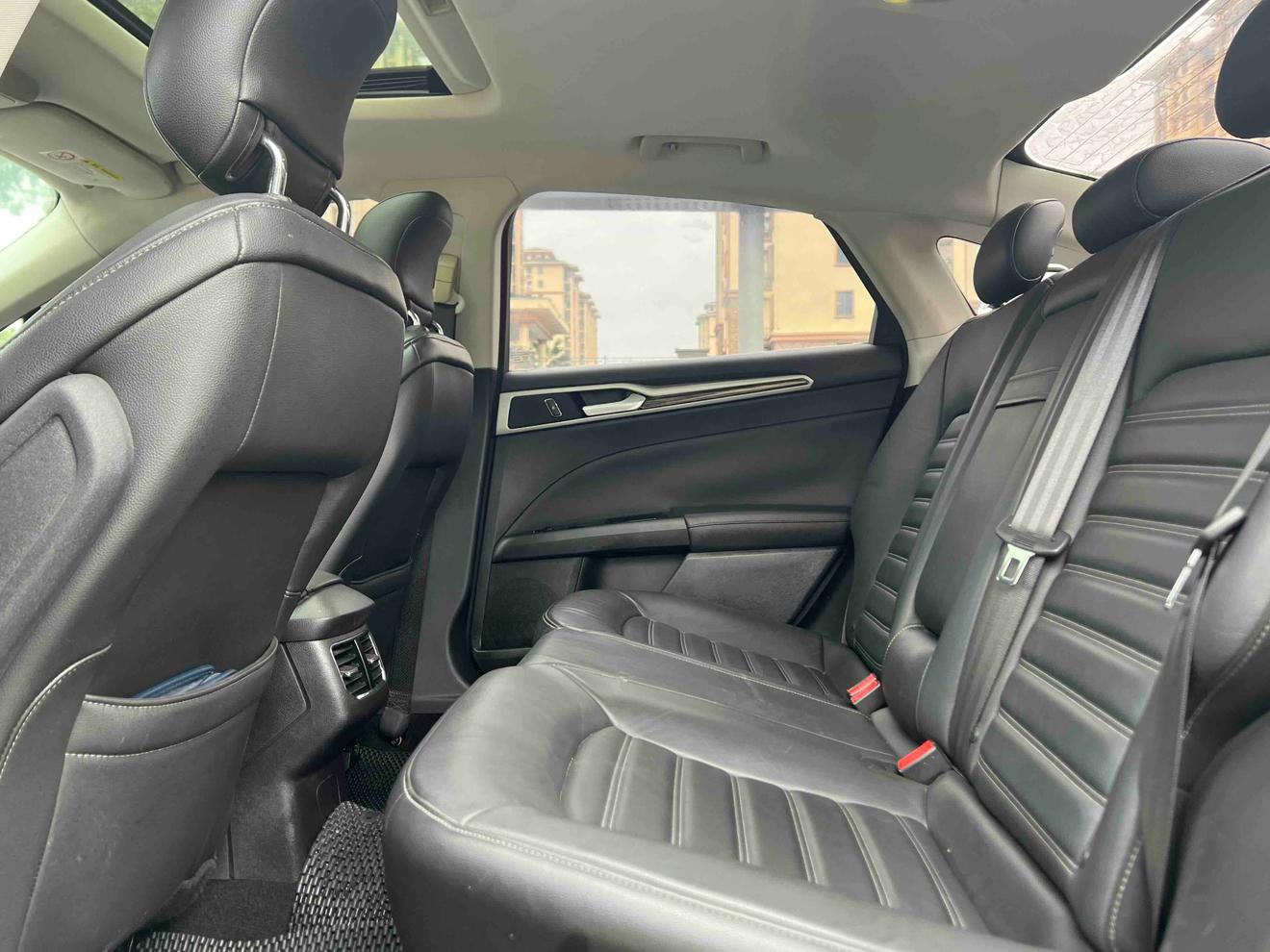 Ford Mondeo 2015 thumb 11