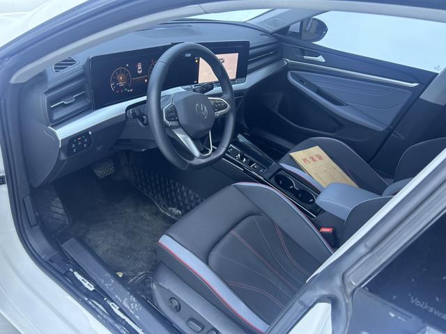 Volkswagen Lamando 2023 thumb 4