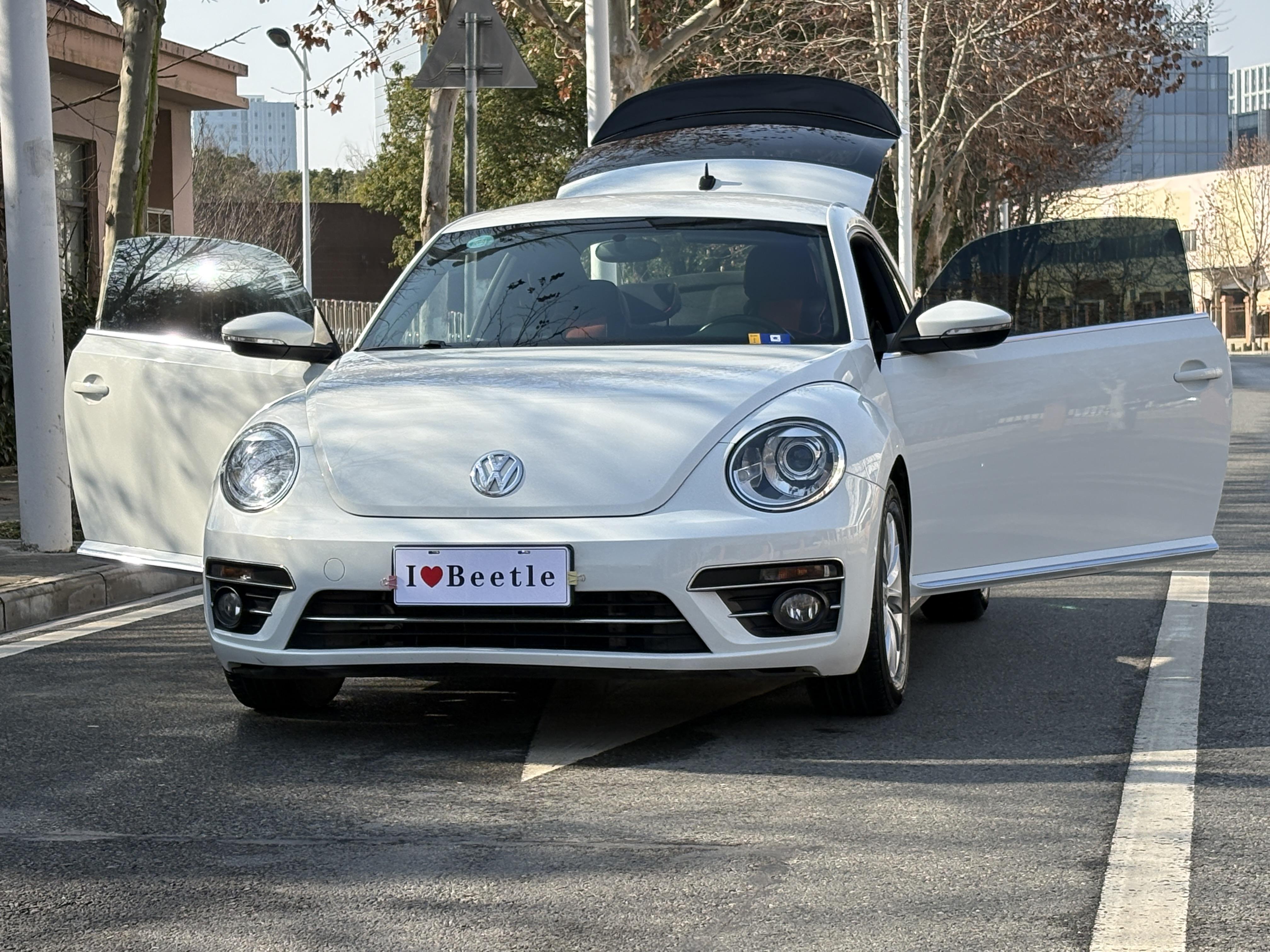 Volkswagen Beetle 2019 thumb 3