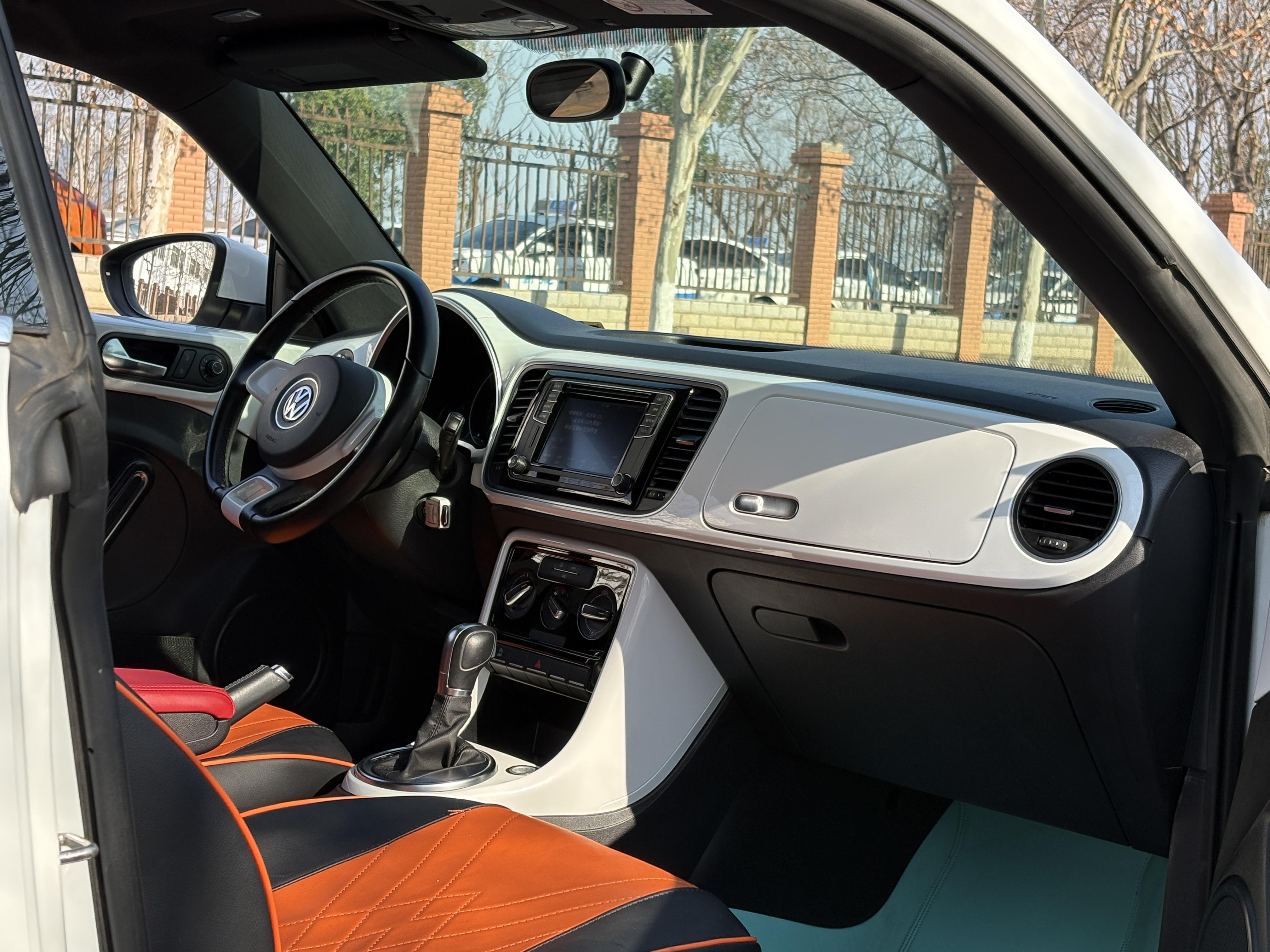 Volkswagen Beetle 2019 thumb 4