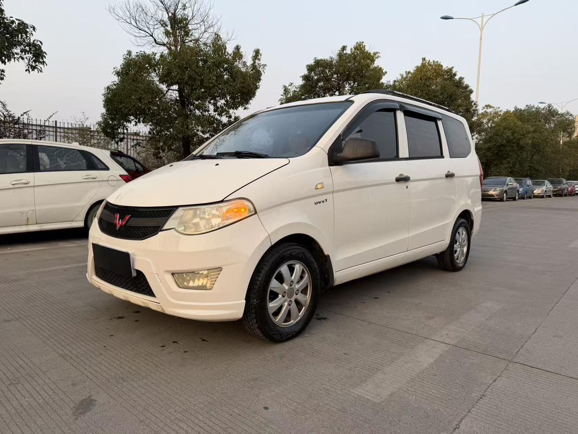 Wuling Hong Guang 2016 thumb 8