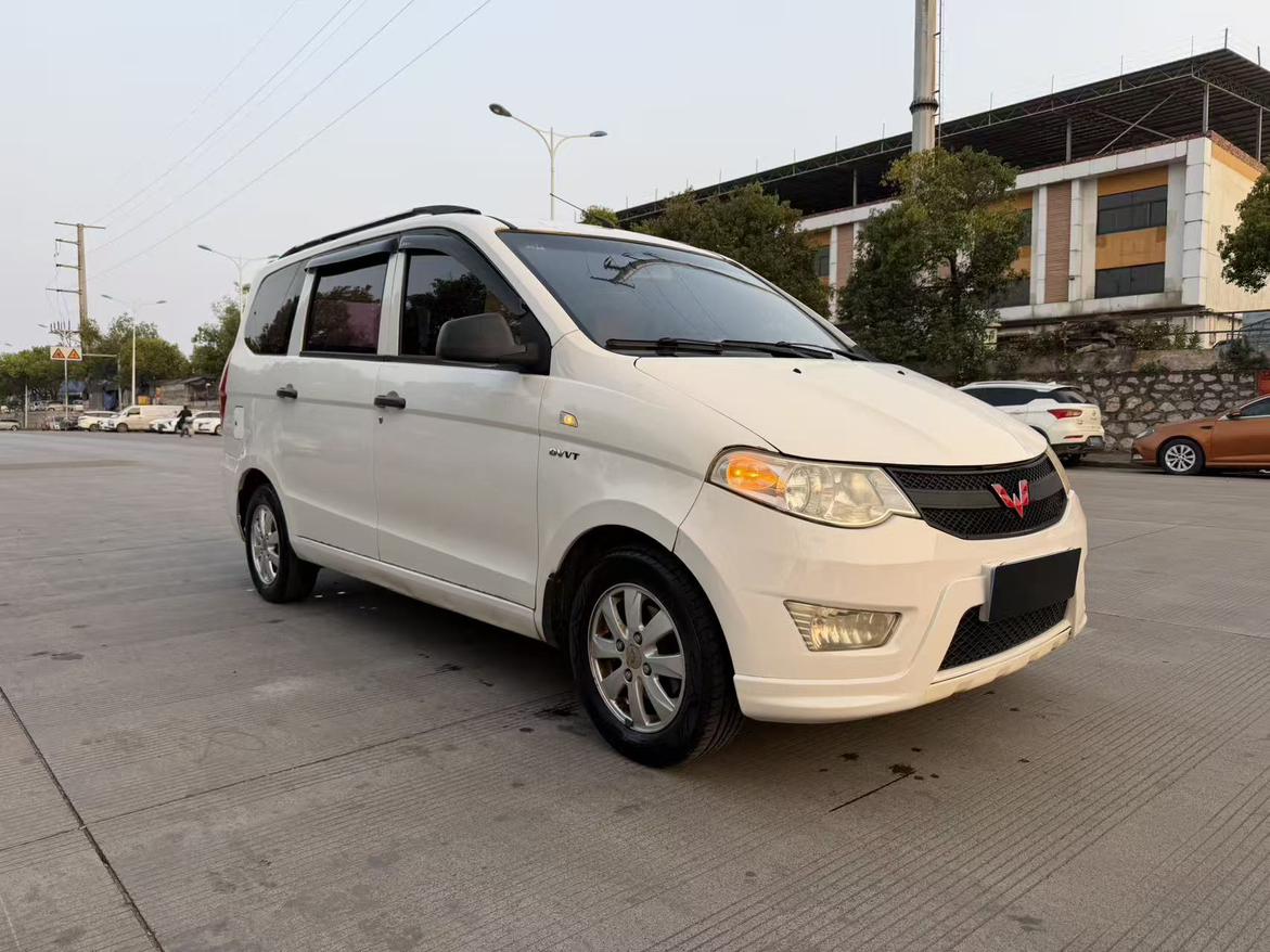 Wuling Hong Guang 2016 thumb 10