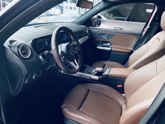 Mercedes-Benz GLB 2023 thumb 2