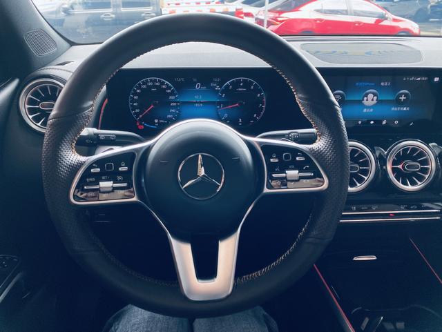 Mercedes-Benz GLB 2023 thumb 6