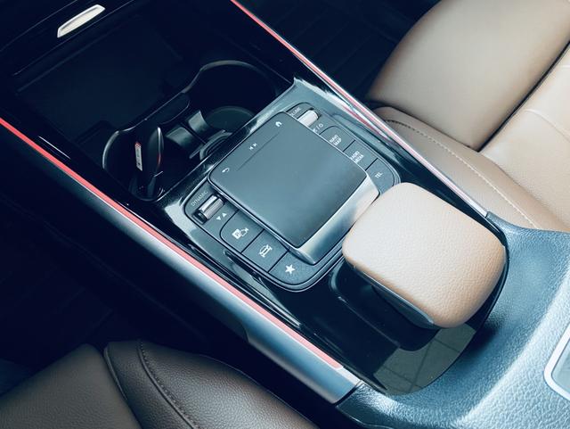 Mercedes-Benz GLB 2023 thumb 8