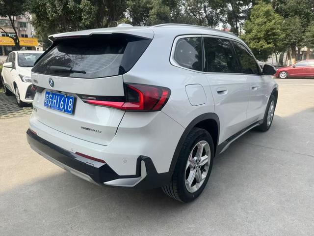 BMW X1 2023 thumb 2