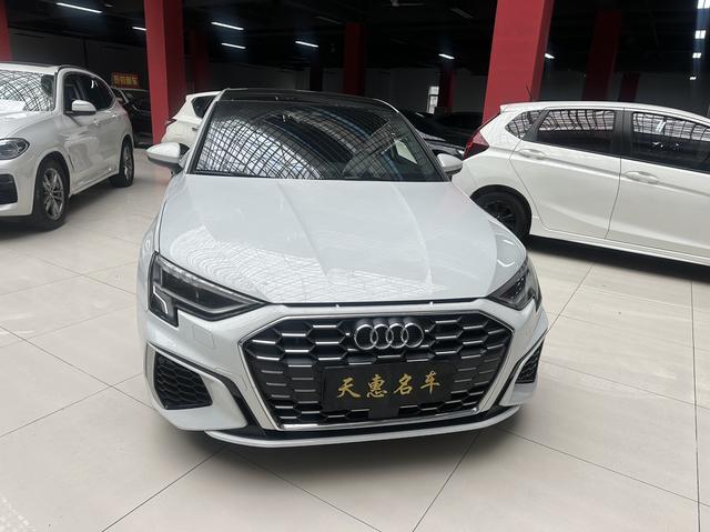 Audi A3 2022 thumb 3
