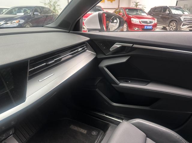 Audi A3 2022 thumb 4