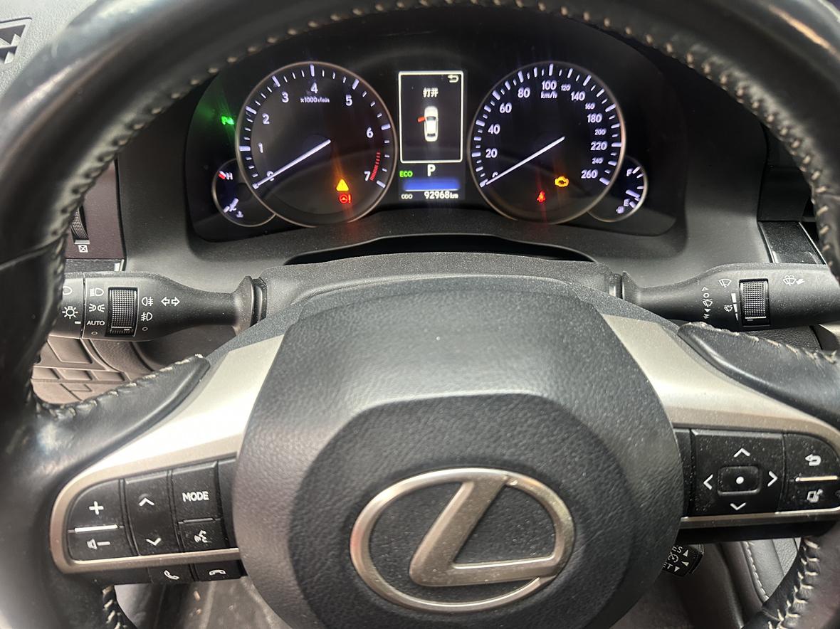 Lexus ES 2017 thumb 12