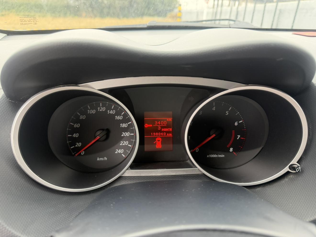 Mitsubishi Outlander 2010 thumb 6